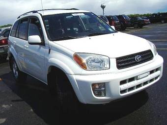 2003 Toyota RAV4 Pictures