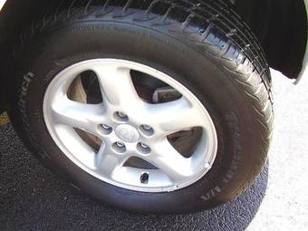 2003 Toyota RAV4 Photos