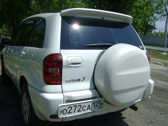 2003 Toyota RAV4 Pictures
