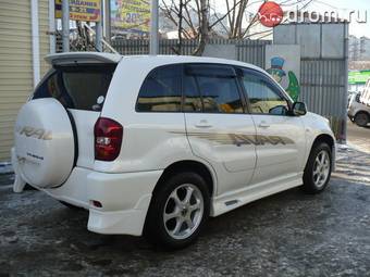 2003 Toyota RAV4 Pictures