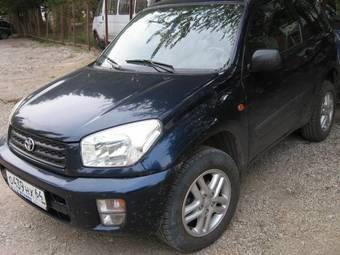 2003 Toyota RAV4 Pictures