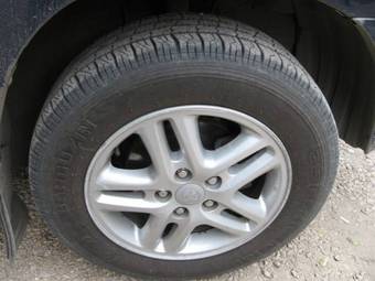 2003 Toyota RAV4 Photos