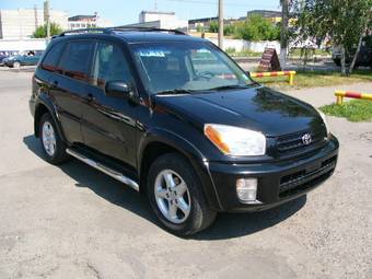 2003 Toyota RAV4 Photos