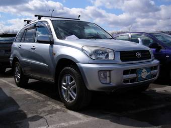 2003 Toyota RAV4 Pictures