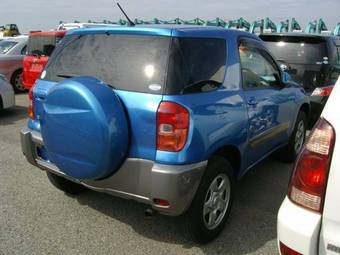 2003 Toyota RAV4 Pictures