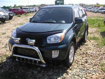 2003 Toyota RAV4 Photos