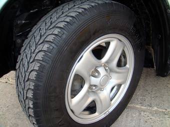 2003 Toyota RAV4 Pictures