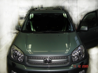 2004 RAV4