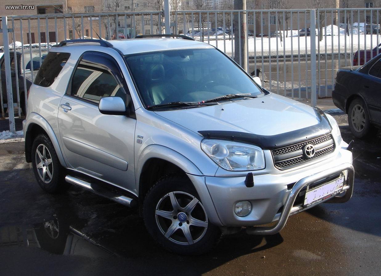 2004 Toyota RAV4 specs: mpg, towing capacity, size, photos