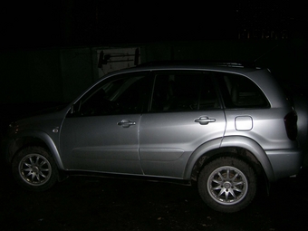 2004 RAV4
