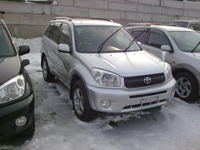 2004 Toyota RAV4
