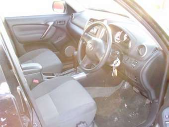 2004 RAV4