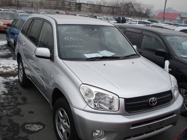 2004 Toyota RAV4