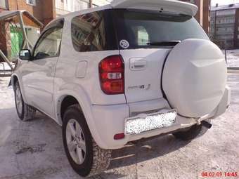 2004 RAV4