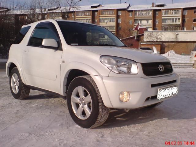 2004 Toyota RAV4