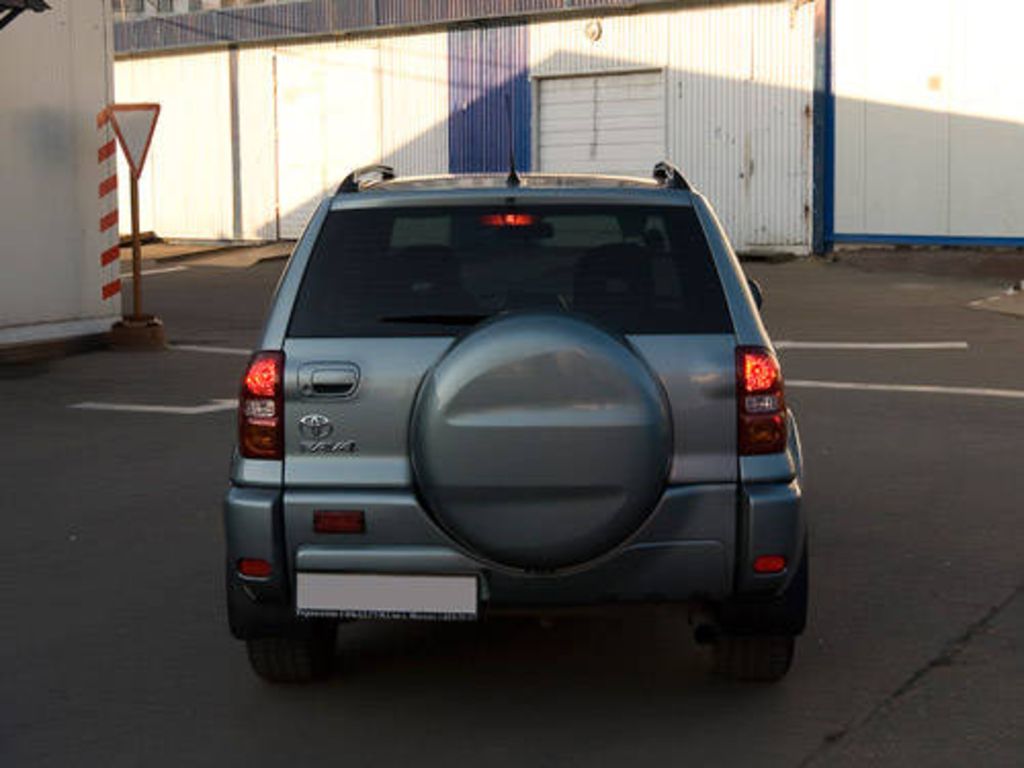 2004 Toyota RAV4