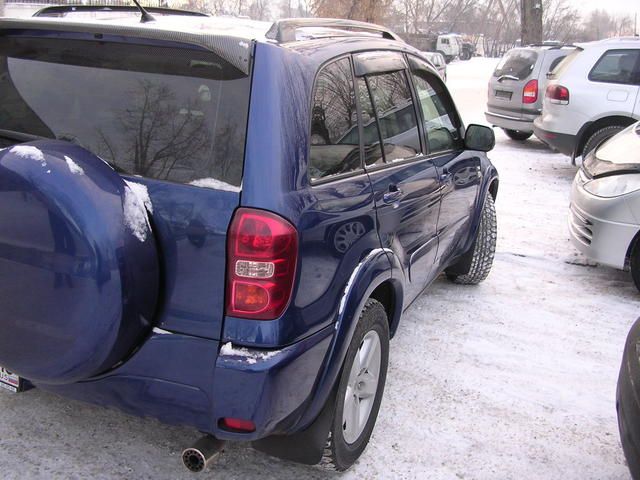 2004 Toyota RAV4