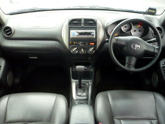 2004 Toyota RAV4