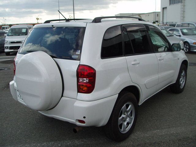 2004 Toyota RAV4