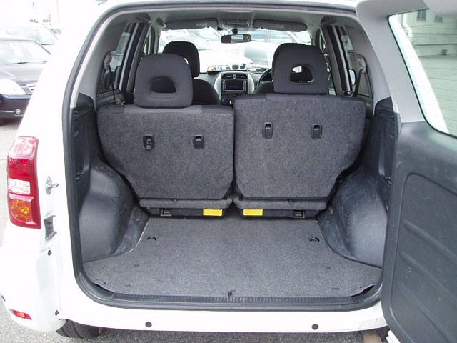 2004 Toyota RAV4