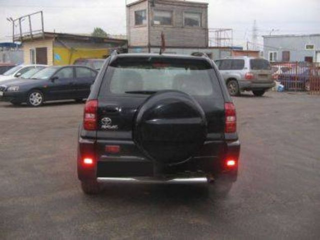 2004 Toyota RAV4
