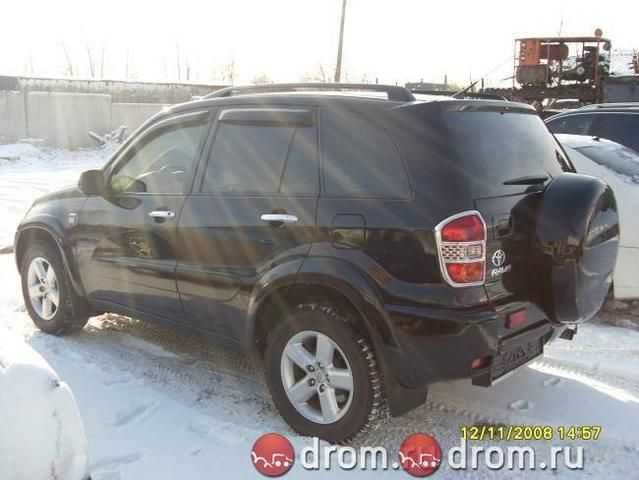 2004 Toyota RAV4