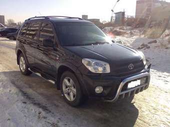 2004 Toyota RAV4 Photos