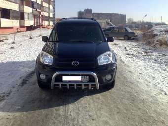2004 Toyota RAV4 Photos