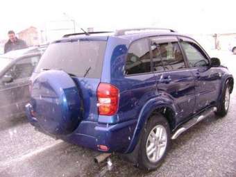 2004 Toyota RAV4 Pics