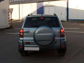 2004 Toyota RAV4 Photos