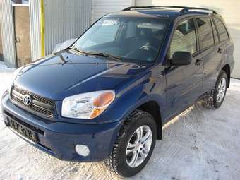 2004 Toyota RAV4 Pics