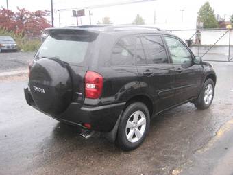 2004 Toyota RAV4 Photos
