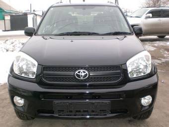 2004 Toyota RAV4 Photos