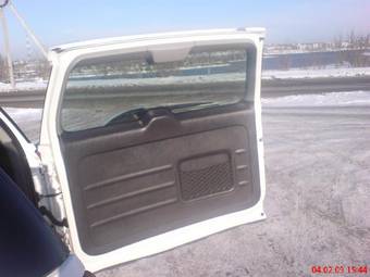 2004 Toyota RAV4 Images