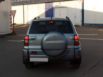 2004 Toyota RAV4 Pics