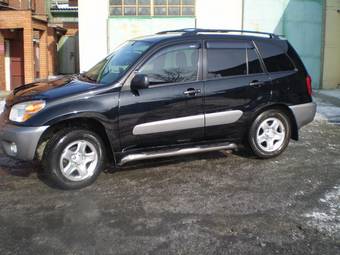 2004 Toyota RAV4 Photos