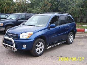 2004 Toyota RAV4 Pictures