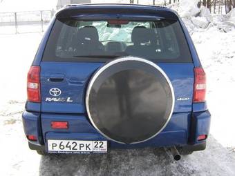 2004 Toyota RAV4 Pictures
