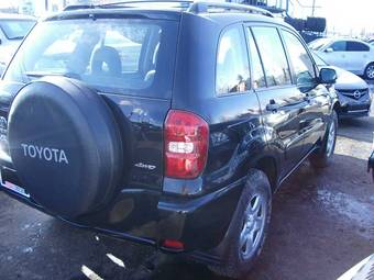 2004 Toyota RAV4 Photos