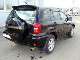 2004 Toyota RAV4 Pics