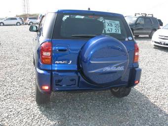 2004 Toyota RAV4 Photos