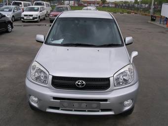 2004 Toyota RAV4 Pictures