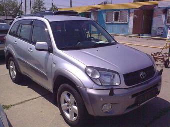 2004 Toyota RAV4 Pictures