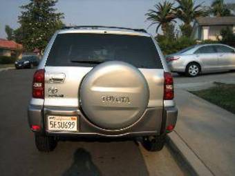 2004 Toyota RAV4 Pictures