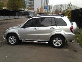 2004 Toyota RAV4 Pictures