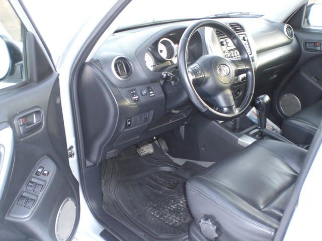 2005 Toyota RAV4