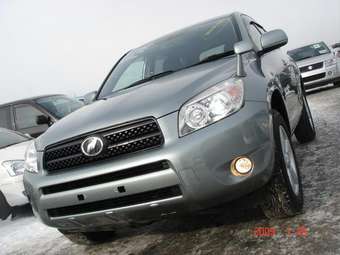 2005 RAV4