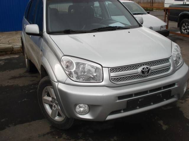 2005 Toyota RAV4