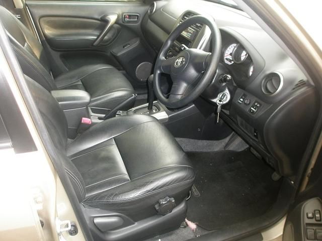 2005 Toyota RAV4