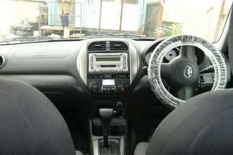 2005 RAV4